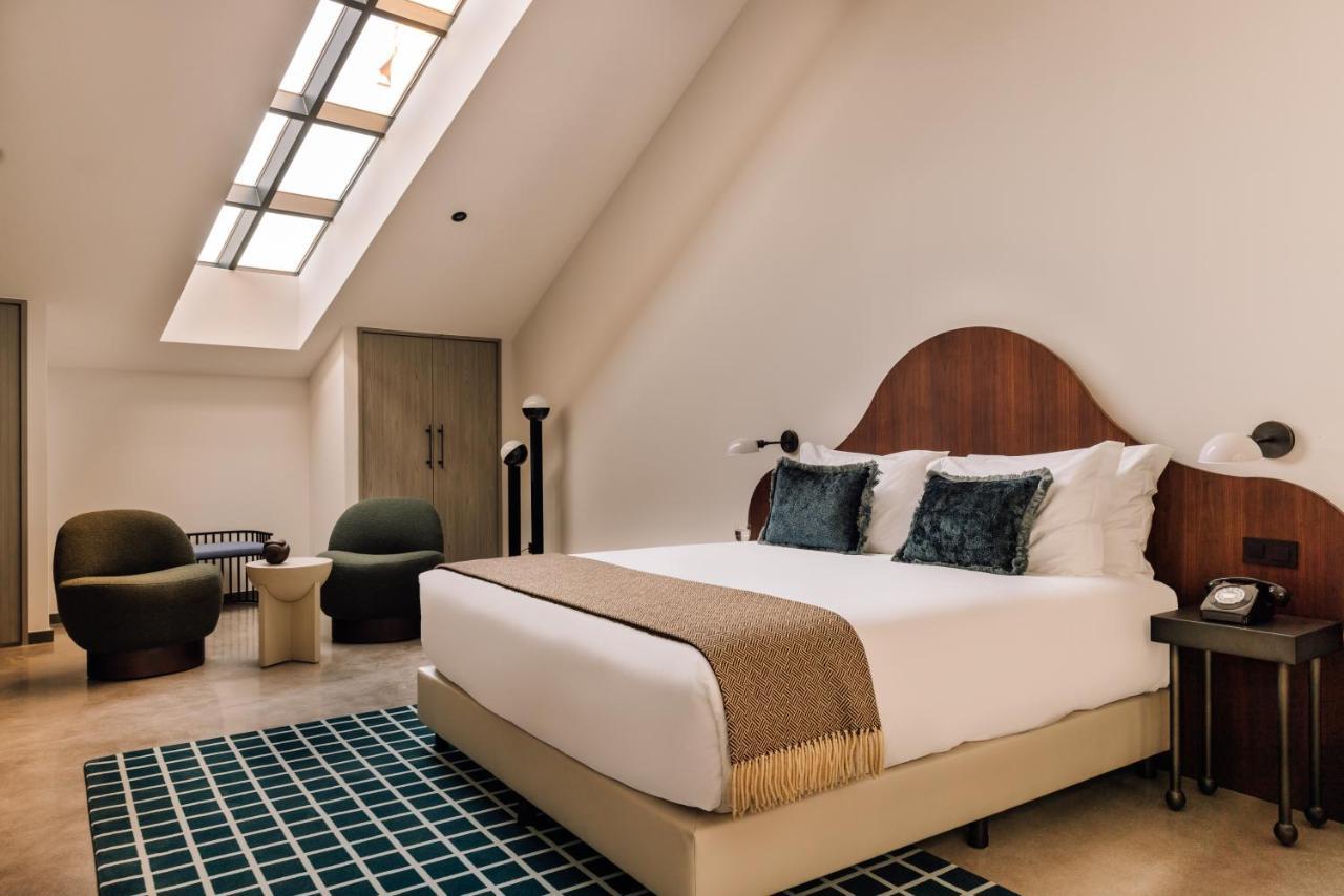 The Rebello Hotel & Spa - Small Luxury Hotels Of The World Vila Nova de Gaia Exteriör bild A room at the hotel