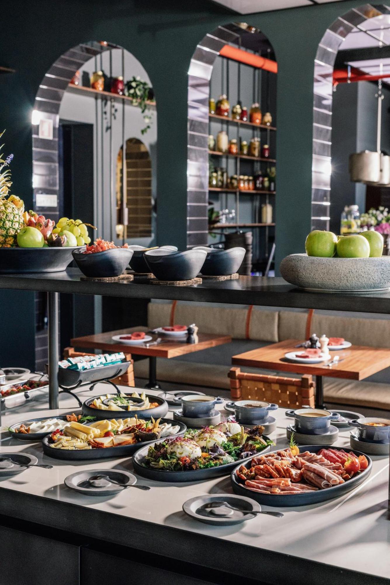 The Rebello Hotel & Spa - Small Luxury Hotels Of The World Vila Nova de Gaia Exteriör bild The interior of the restaurant