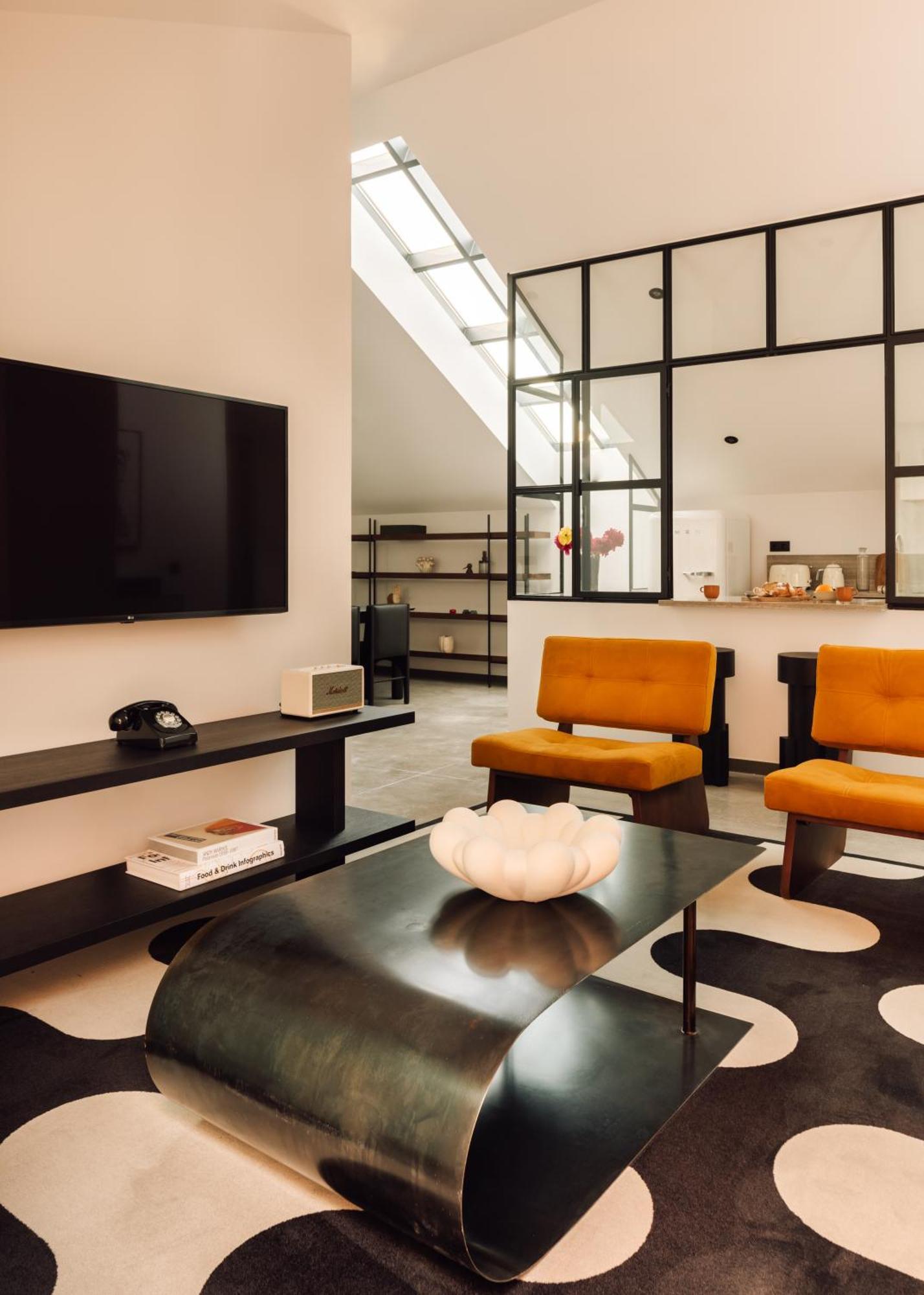 The Rebello Hotel & Spa - Small Luxury Hotels Of The World Vila Nova de Gaia Exteriör bild The interior of the 1960s building