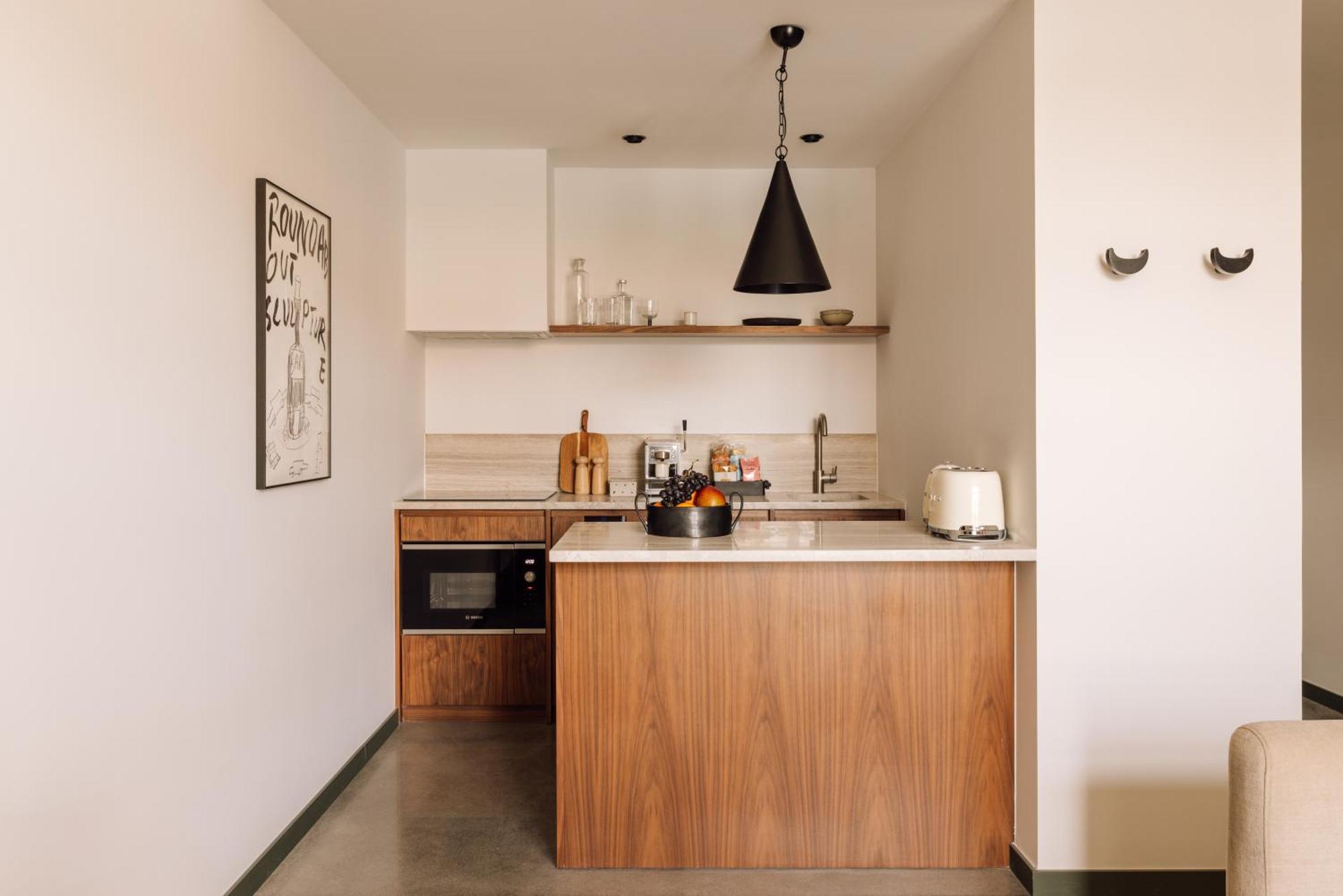 The Rebello Hotel & Spa - Small Luxury Hotels Of The World Vila Nova de Gaia Exteriör bild A kitchen in a micro apartment